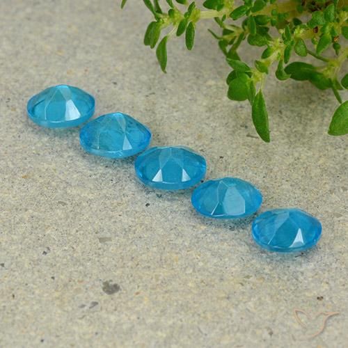 Achetez naturel 1,81ct bleue apatite gems, coupe ovale, en provenance madagascar chez gemselect. en stock, livraison internationale!
