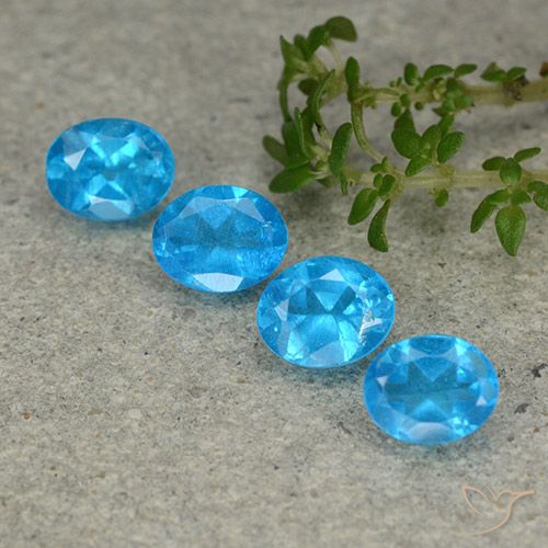 1.49ctw Naturel Bleu azur Apatite, ovale, VS