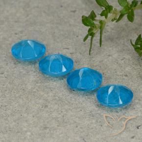 Shop natural 1.57ct Bleu azur Apatite gems, ovale, from Madagascar at GemSelect. In stock, global shipping!