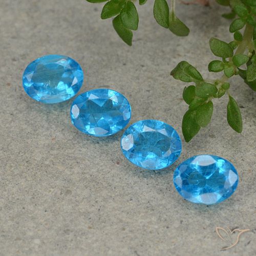 1.24ctw Naturel Bleu Apatite, ovale, VS