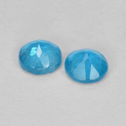 Achetez naturel 0.37ct Bleu intense Apatite gems, Coupe roude, En provenance Madagascar chez GemSelect. En stock, livraison internationale!
