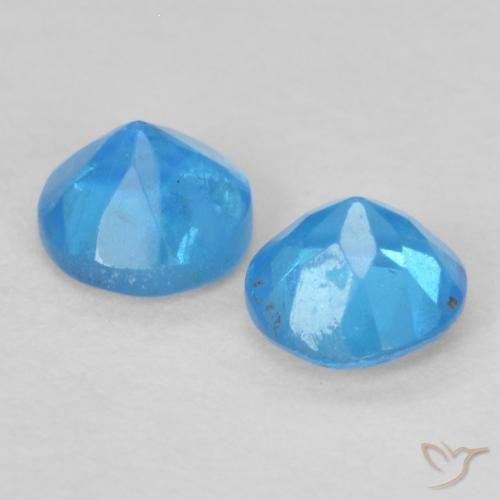 Shop natural 0.38ct Bleu moyen Apatite gems, Tour, from Madagascar at GemSelect. In stock, global shipping!