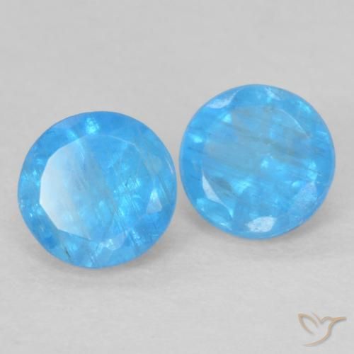 Shop natural 0.39ct Bleu moyen Apatite gems, Tour, from Madagascar at GemSelect. In stock, global shipping!