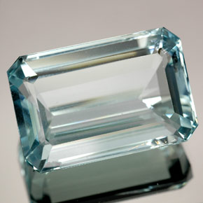 Aigue-marine bleue naturelle taille émeraude, 19,12 ct, VS
