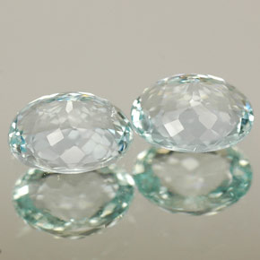 Achetez naturel ct Bleu vert léger Bleu vert gems, Coupe ovale, En provenance Mozambique chez GemSelect. En stock, livraison internationale!
