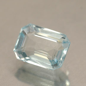 Aigue-marine bleue naturelle taille émeraude, 0,94 ct, VS
