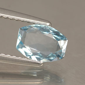 Aigue-marine bleue naturelle forme fantaisie, 0,62 ct, VVS-VS