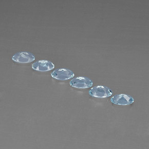 Achetez naturel ct Bleu clair Bleu vert gems, Coupe ovale, En provenance Madagascar chez GemSelect. En stock, livraison internationale!