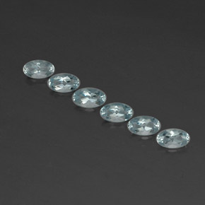 Achetez naturel ct Bleu clair Bleu vert gems, Coupe ovale, En provenance Madagascar chez GemSelect. En stock, livraison internationale!