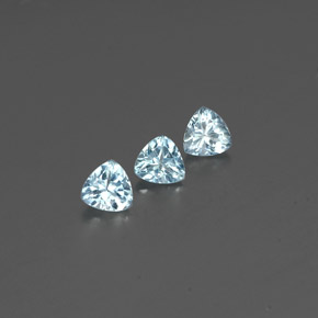 Achetez naturel ct bleue aigue-marine gems, trillion, en provenance inde (karur) chez gemselect. en stock, livraison internationale!
