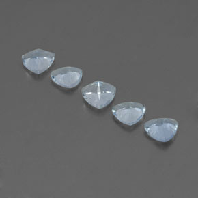 Achetez naturel ct bleue aigue-marine gems, trillion, en provenance inde (karur) chez gemselect. en stock, livraison internationale!