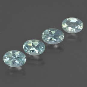 Achetez naturel 2.50ct Bleu clair Bleu vert gems, Coupe ovale, En provenance Inde chez GemSelect. En stock, livraison internationale!