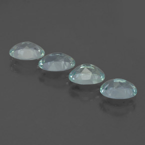 Achetez naturel 2.50ct Bleu clair Bleu vert gems, Coupe ovale, En provenance Inde chez GemSelect. En stock, livraison internationale!