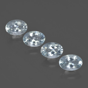 Achetez naturel 2.56ct Bleu aquatique léger Bleu vert gems, Coupe ovale, En provenance Inde chez GemSelect. En stock, livraison internationale!