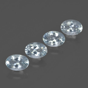 Achetez naturel 2.56ct Bleu aquatique léger Bleu vert gems, Coupe ovale, En provenance Inde chez GemSelect. En stock, livraison internationale!