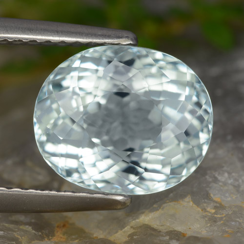 Aigue-marine bleue naturelle coupe ovale, 4,23 ct, VVS