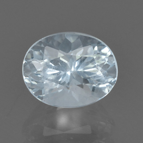 Aigue-marine blanc naturelle coupe ovale, 0,90 ct, VS