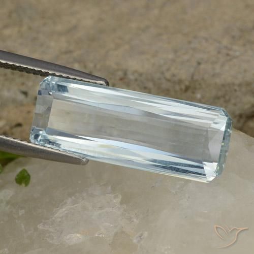 Bleu vert Bleu clair naturelle Octogone / coupe Émeraude, 10.38 ct, VVS