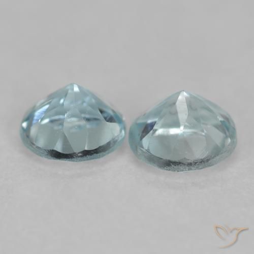 Shop natural 0.48ct Bleu aquatique léger Bleu vert gems, Tour, from Inde at GemSelect. In stock, global shipping!
