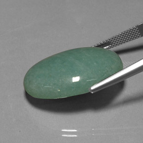 Aventurine vert naturelle coupe ovale, 28,80 ct, opaque