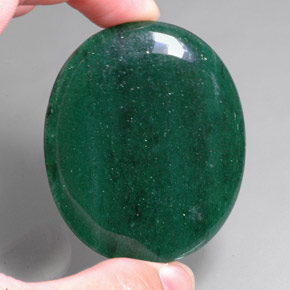 Aventurine Vert naturelle Coupe ovale, 106.65 ct, Translucide