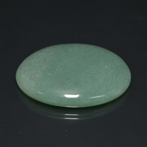 Aventurine vert naturelle coupe ovale, 95,09 ct, opaque