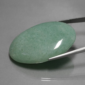 Aventurine vert naturelle coupe ovale, 112,70 ct, opaque
