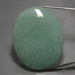 Aventurine Vert naturelle Coupe ovale, 61.96 ct, Opaque