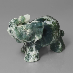 Aventurine vert naturelle forme fantaisie, 300,49 ct, opaque