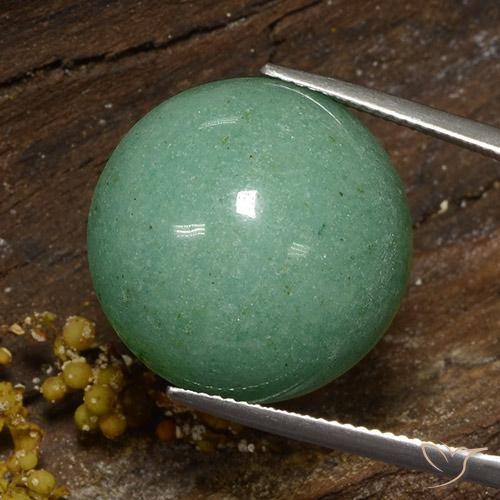 Aventurine Vert moyen naturelle Tour, 24.56 ct, Opaque