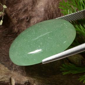 Aventurine vert naturelle coupe ovale, 35,77 ct, translucide