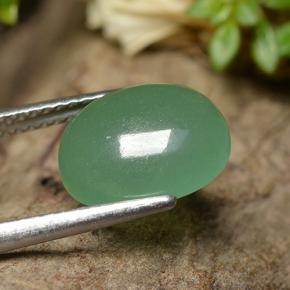 Aventurine vert naturelle coupe ovale, 3,88 ct, translucide