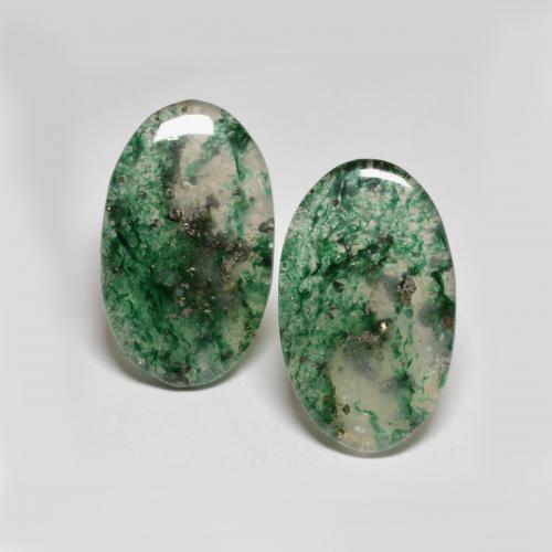 Achetez naturel 16,57ct vert aventurine gems, coupe ovale, en provenance brésil chez gemselect. en stock, livraison internationale!