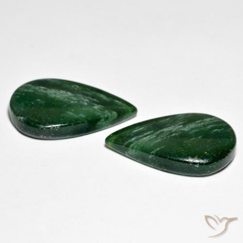 Shop natural 13.45ct Forêt verte Aventurine gems, En forme de poire, from Brésil at GemSelect. In stock, global shipping!