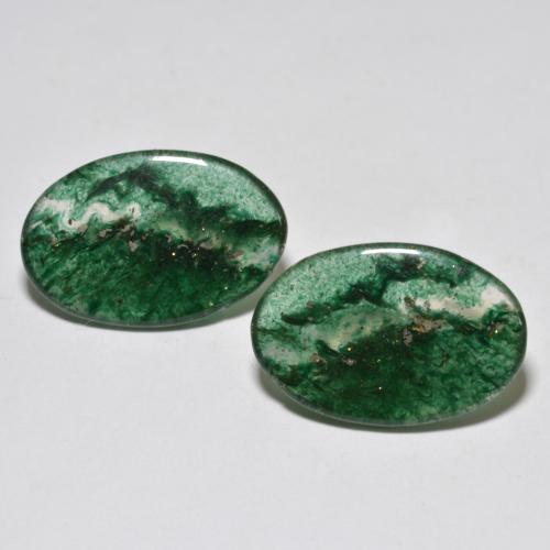 Achetez naturel 12,30ct vert aventurine gems, coupe ovale, en provenance brésil chez gemselect. en stock, livraison internationale!