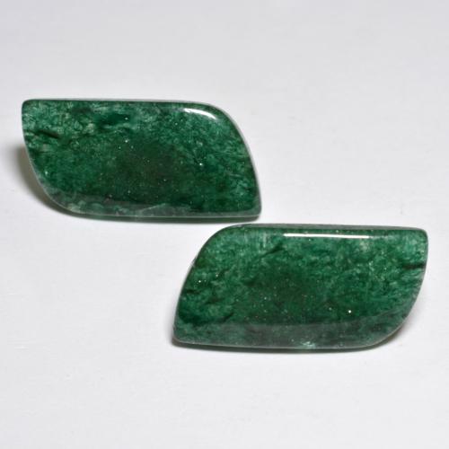 Achetez naturel 17.82ct Vert multicolore Aventurine gems, Forme fantaisie, En provenance Brésil chez GemSelect. En stock, livraison internationale!