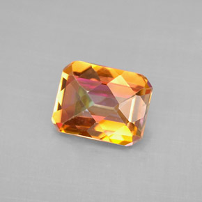 Topaze nitrique Partie Supérieure Arc-en-Ciel naturelle Taille émeraude, 2.31 ct, VVS-VS