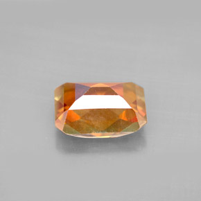 Topaze nitrique Partie Supérieure Arc-en-Ciel naturelle Taille émeraude, 2.31 ct, VVS-VS