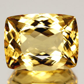 Béryl Jaune doré naturelle Coupe coussin, 6.89 ct, VVS