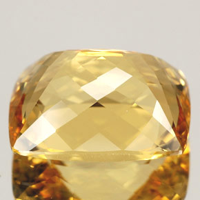 Béryl Jaune doré naturelle Coupe coussin, 6.89 ct, VVS