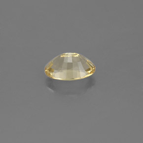 Béryl Jaune doré naturelle Coupe ovale, 0.56 ct, VVS-VS
