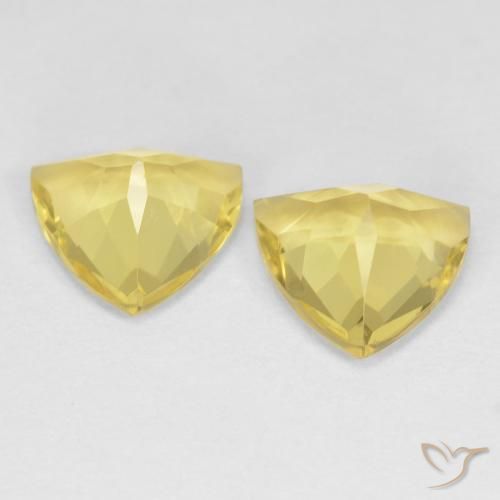 Shop natural 2.62ct Jaune pâle Béryl gems, Trillion, from Madagascar at GemSelect. In stock, global shipping!