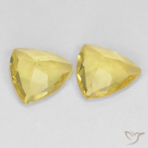 Shop natural 1.52ct Jaune clair Béryl gems, Trillion, from Madagascar at GemSelect. In stock, global shipping!