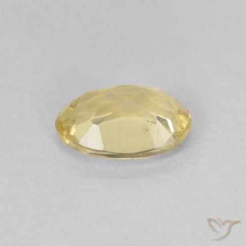 Béryl Jaune clair naturelle ovale, 0.67 ct, VVS