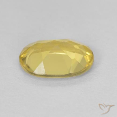 Béryl Jaune clair naturelle ovale, 0.93 ct, VVS