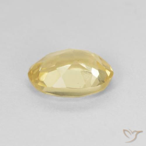 Béryl Jaune doré léger naturelle ovale, 1.15 ct, VVS-VS