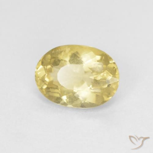 Béryl Jaune terreux léger naturelle ovale, 0.70 ct, VVS-VS