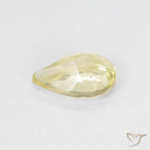 Béryl Jaune terreux léger naturelle En forme de poire, 0.66 ct, VVS-VS