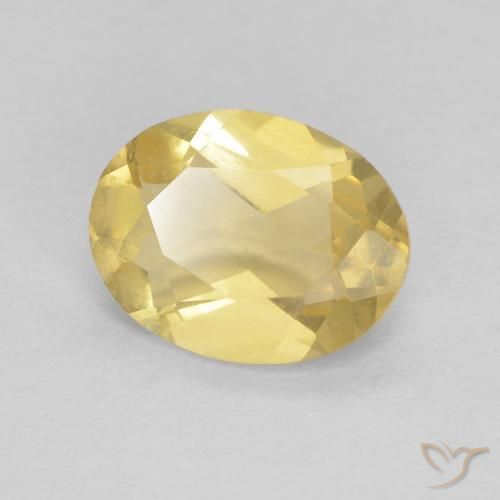 Béryl Jaune doré léger naturelle ovale, 1.05 ct, VVS-VS