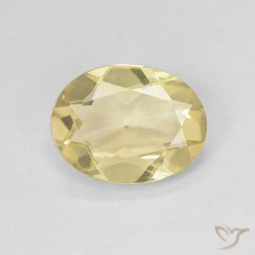 Béryl Jaune doré léger naturelle ovale, 1.50 ct, VVS-VS